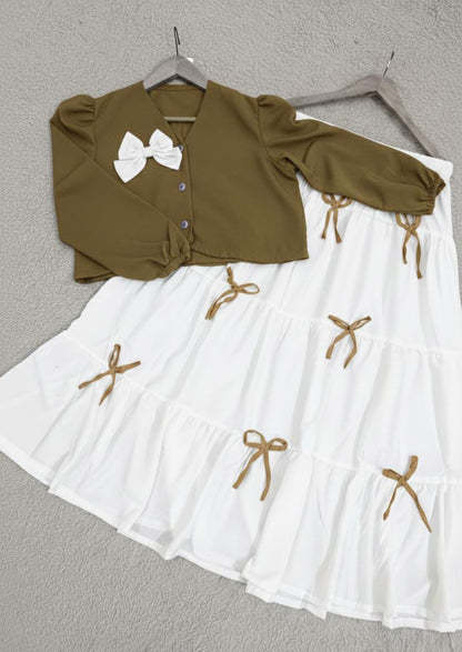 Attractive colors bow skirt